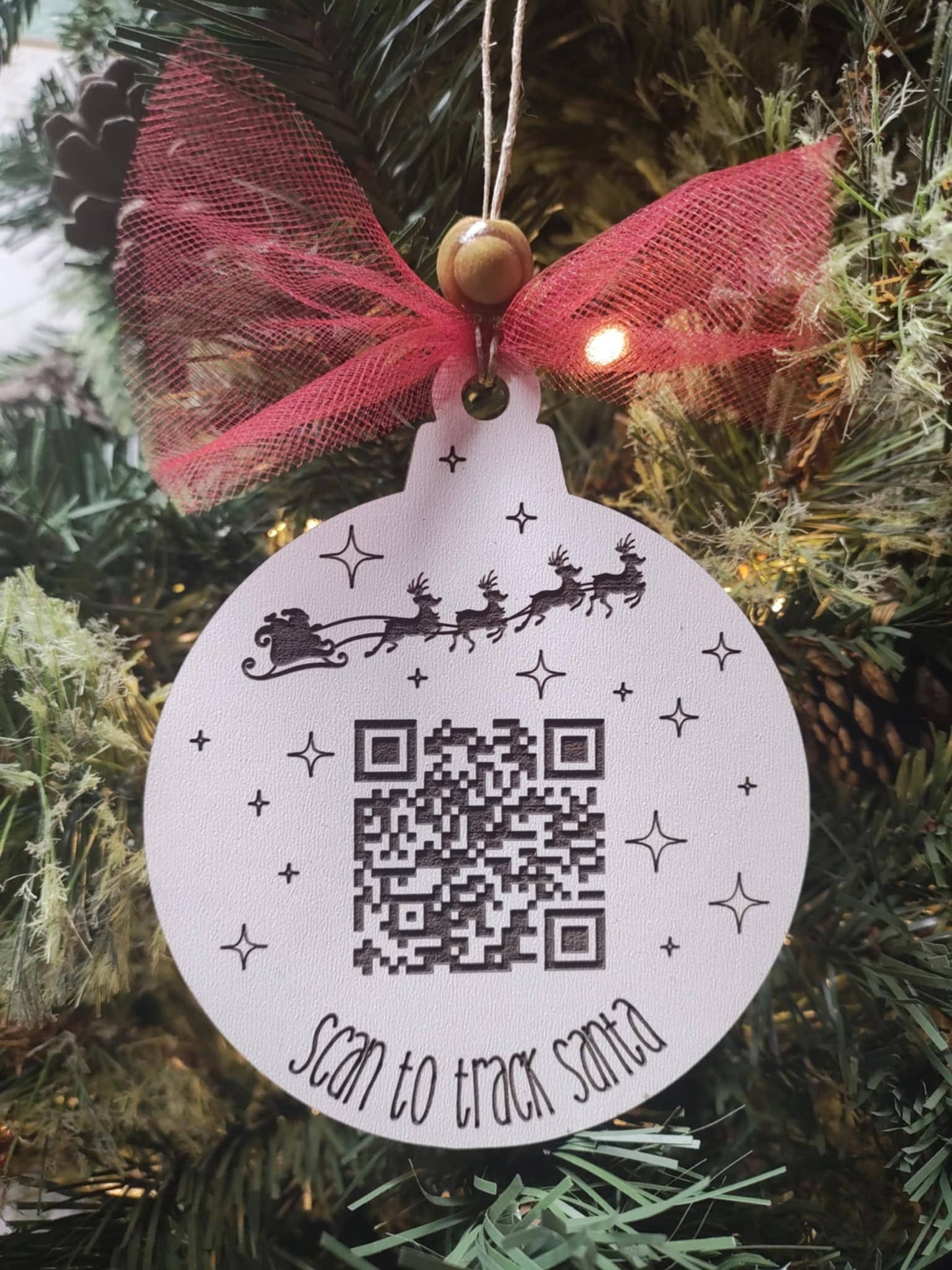 Santa Tracker Ornament with working QR Code