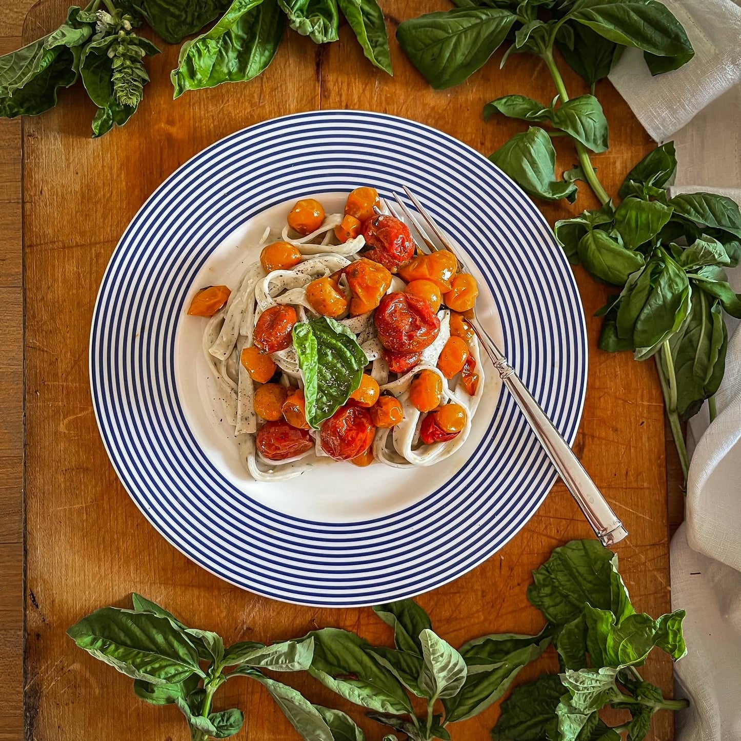 Garlic Parsley Fettuccine / Dry Pasta / Specialty Pasta
